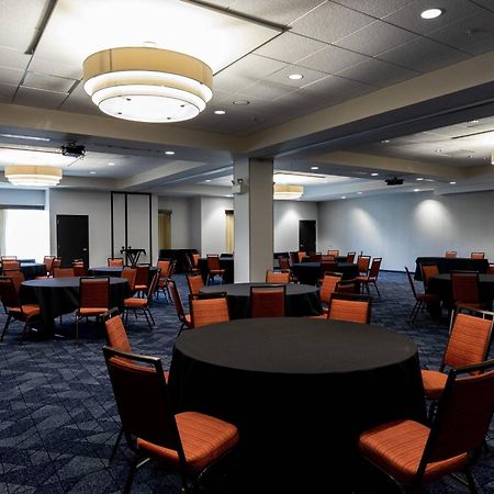 Courtyard By Marriott Cincinnati Midtown/Rookwood Екстериор снимка
