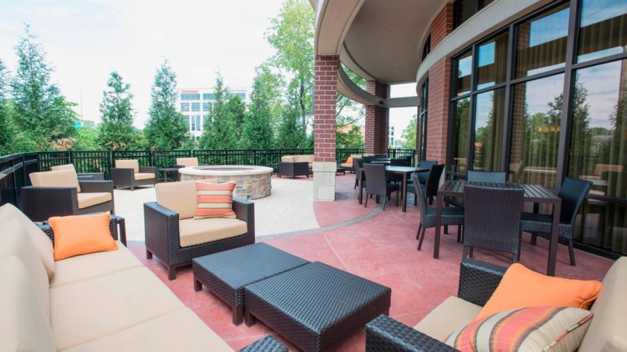 Courtyard By Marriott Cincinnati Midtown/Rookwood Екстериор снимка