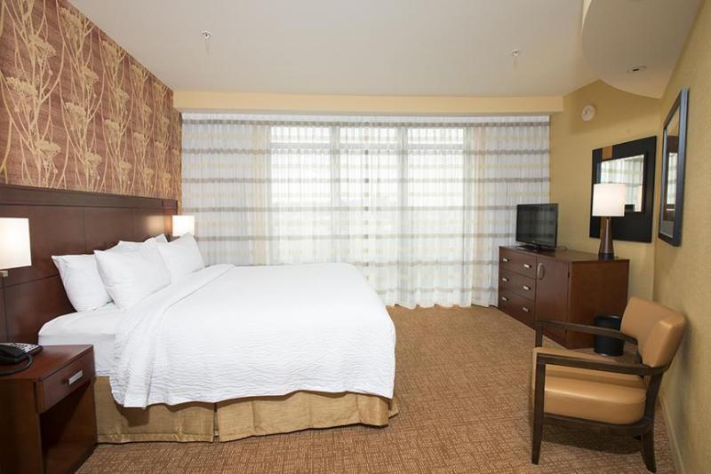 Courtyard By Marriott Cincinnati Midtown/Rookwood Екстериор снимка