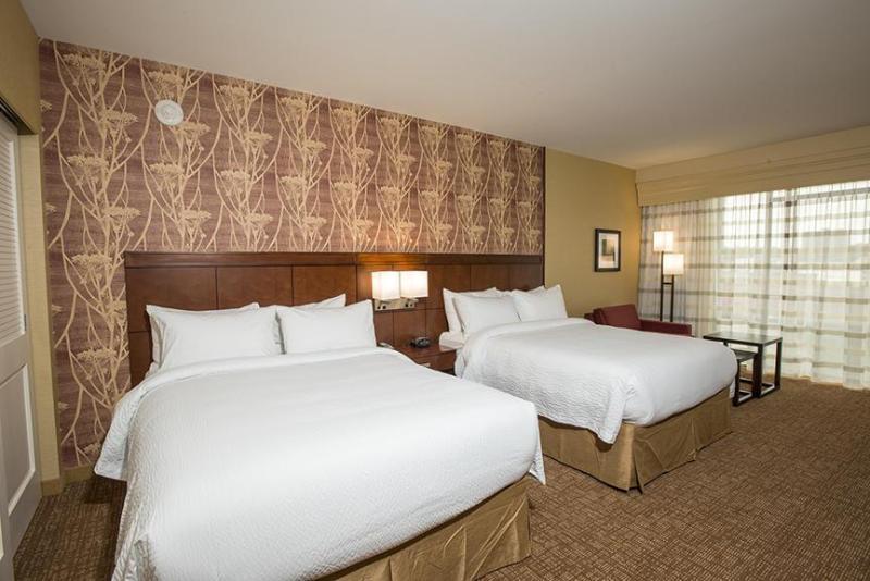 Courtyard By Marriott Cincinnati Midtown/Rookwood Екстериор снимка