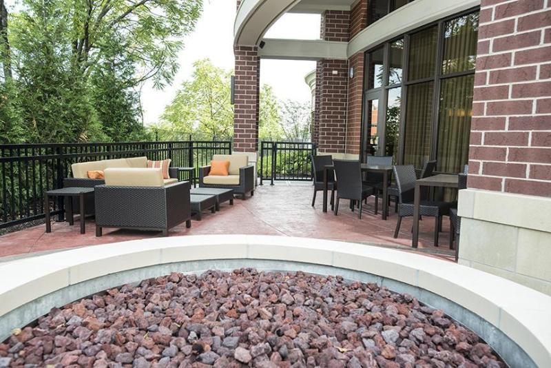 Courtyard By Marriott Cincinnati Midtown/Rookwood Екстериор снимка