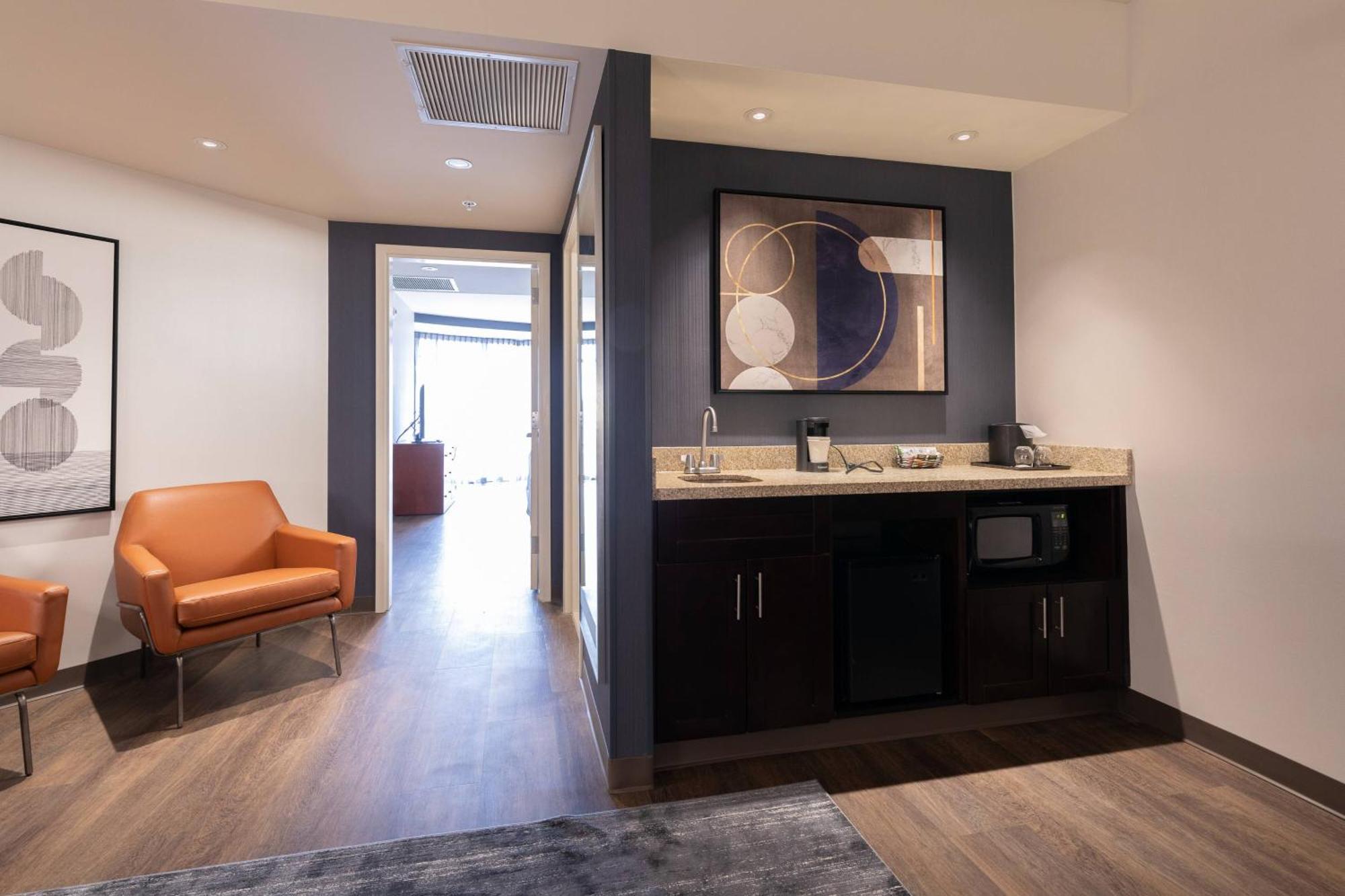 Courtyard By Marriott Cincinnati Midtown/Rookwood Екстериор снимка