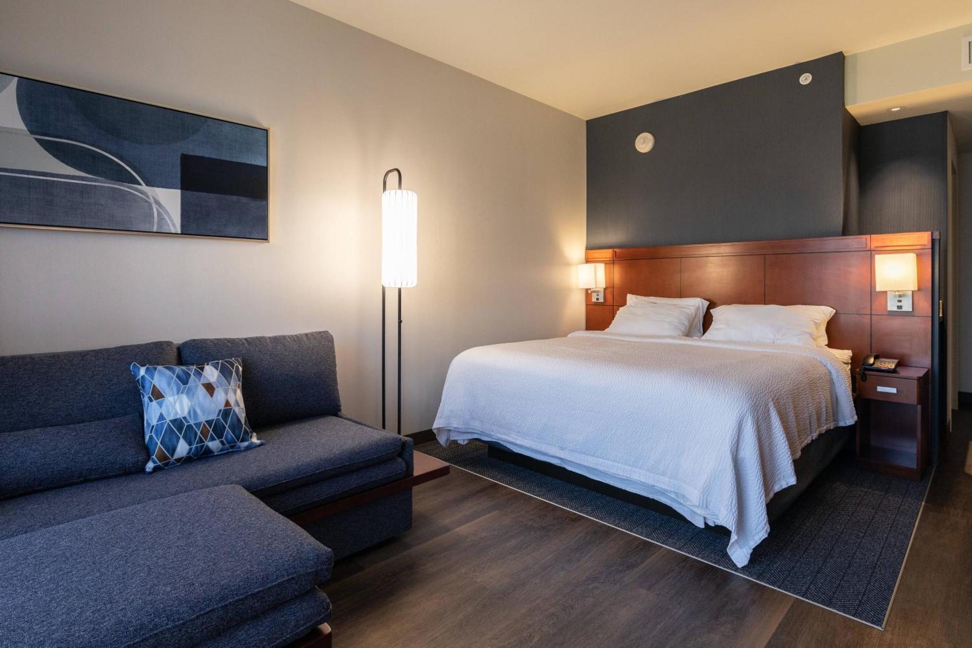 Courtyard By Marriott Cincinnati Midtown/Rookwood Екстериор снимка