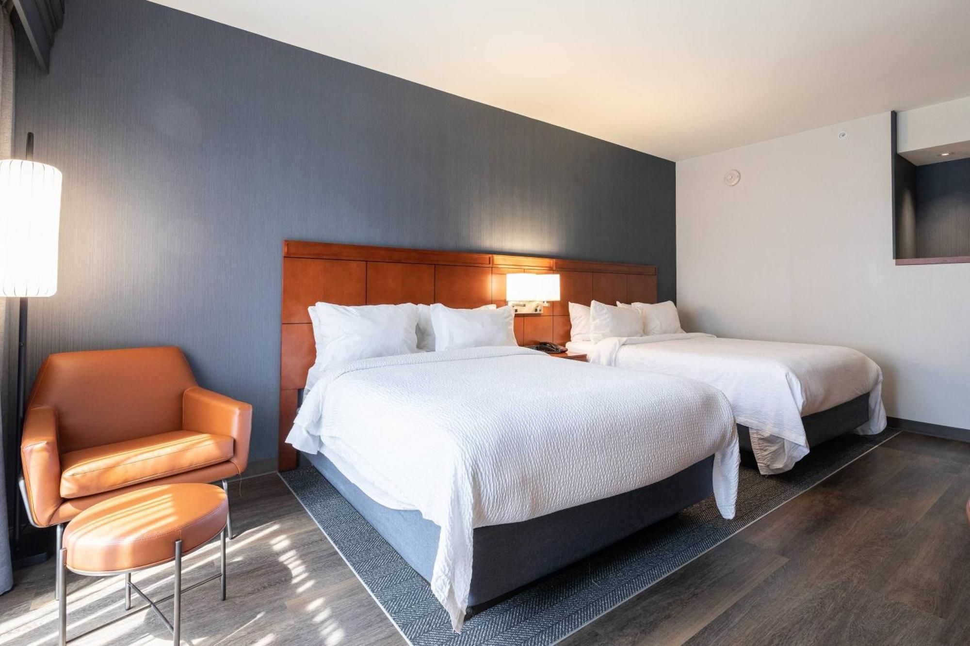 Courtyard By Marriott Cincinnati Midtown/Rookwood Екстериор снимка