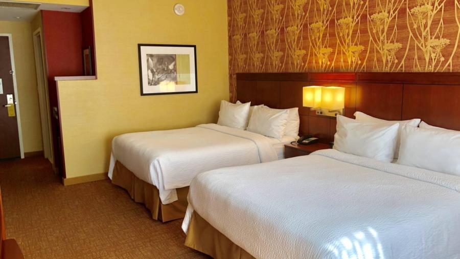 Courtyard By Marriott Cincinnati Midtown/Rookwood Екстериор снимка